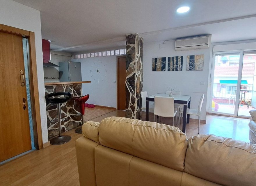 Resale - Apartment - Alicante - Carolinas Altas