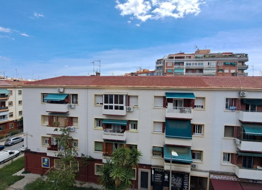 Resale - Apartment - Alicante - Carolinas Altas