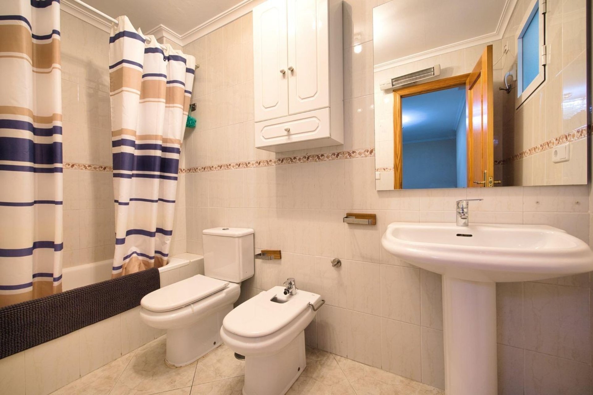 Resale - Apartment - Alicante - Centro