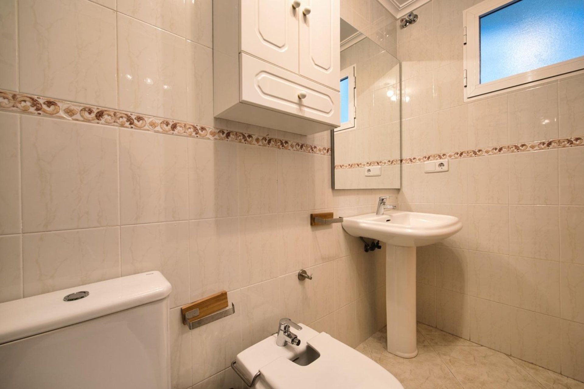 Resale - Apartment - Alicante - Centro