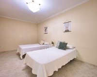 Resale - Apartment - Alicante - Centro