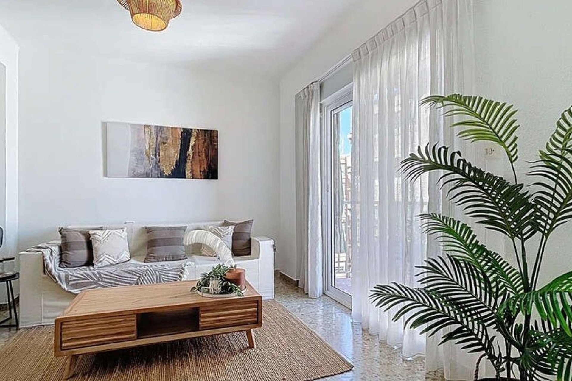 Resale - Apartment - Alicante - Mercado