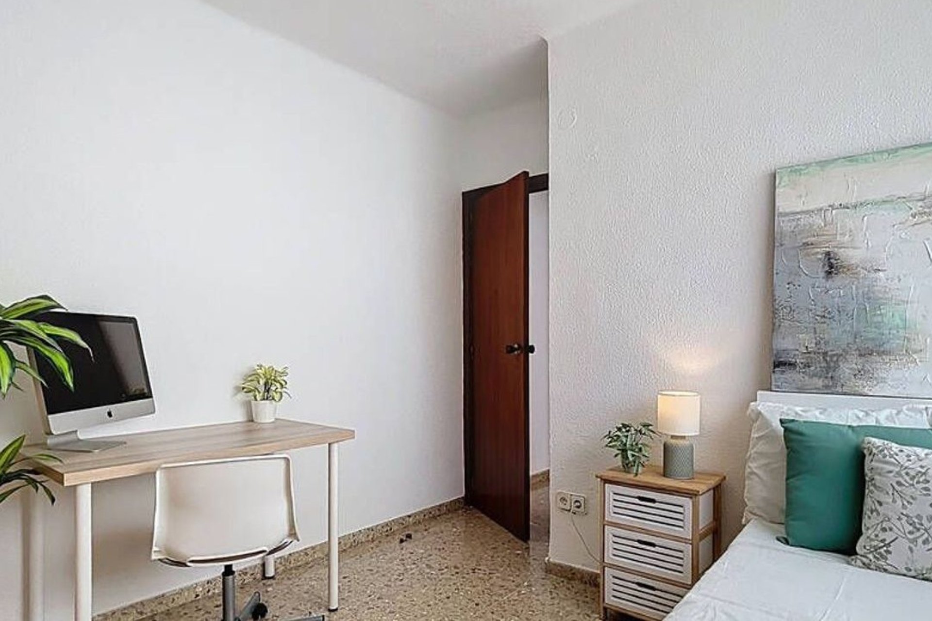 Resale - Apartment - Alicante - Mercado