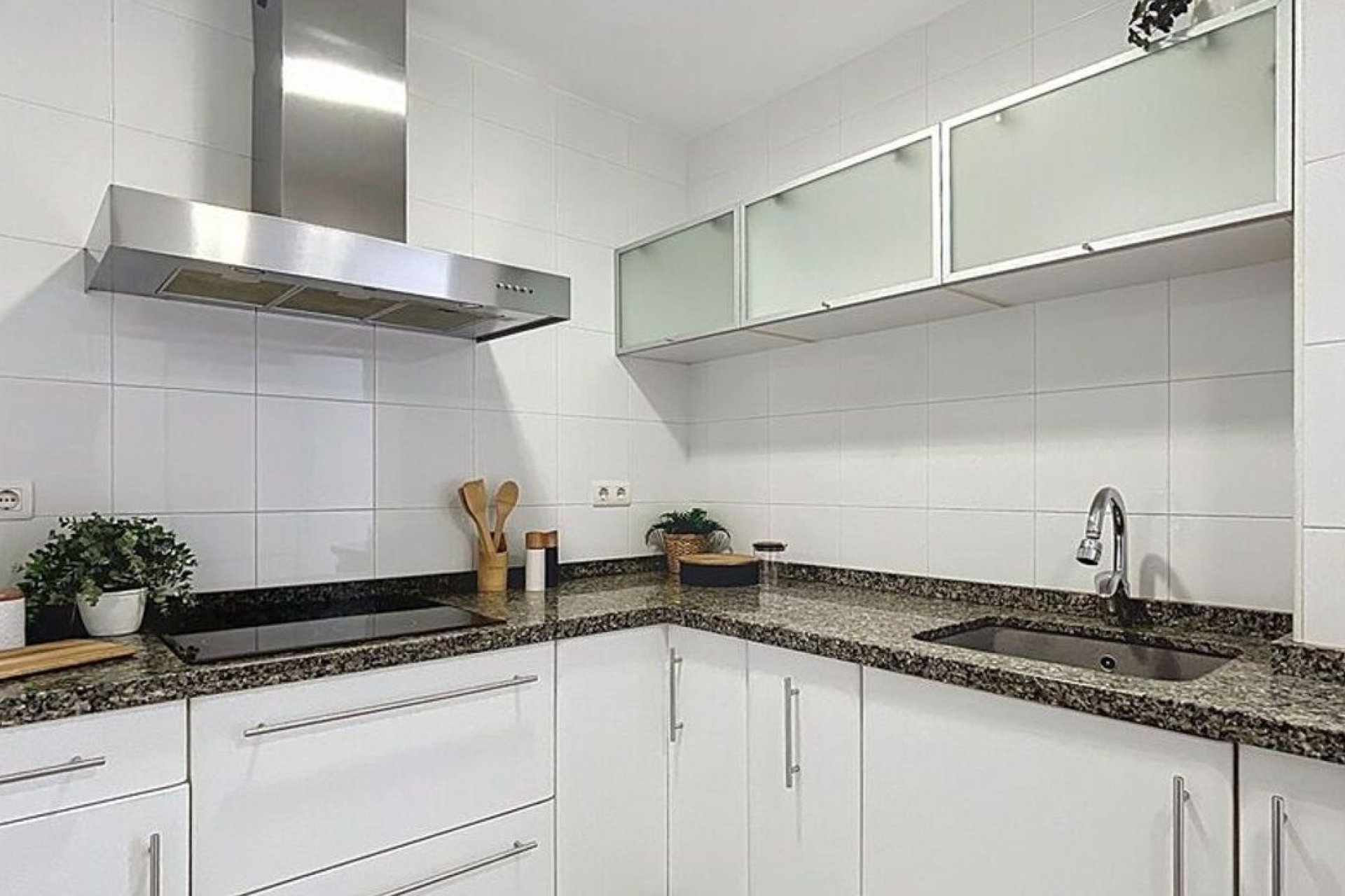 Resale - Apartment - Alicante - Mercado