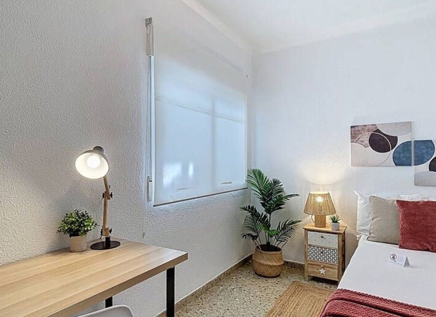 Resale - Apartment - Alicante - Mercado