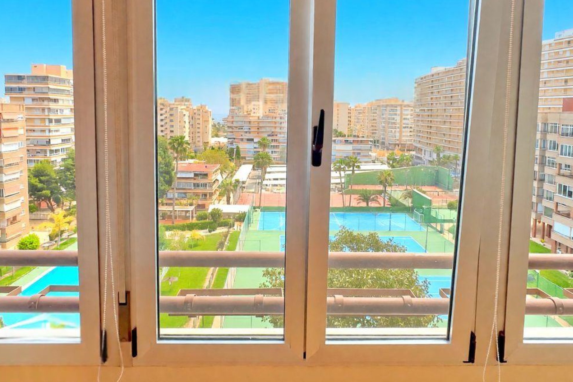 Resale - Apartment - Alicante - San Juan de Alicante