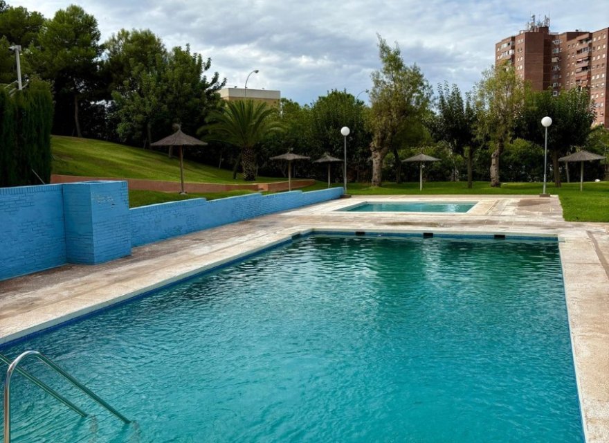 Resale - Apartment - Alicante