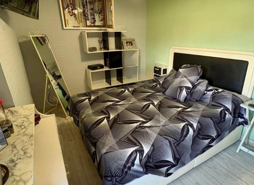 Resale - Apartment - Alicante