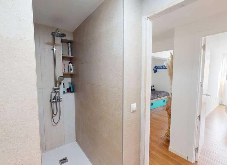 Resale - Apartment - Alicante