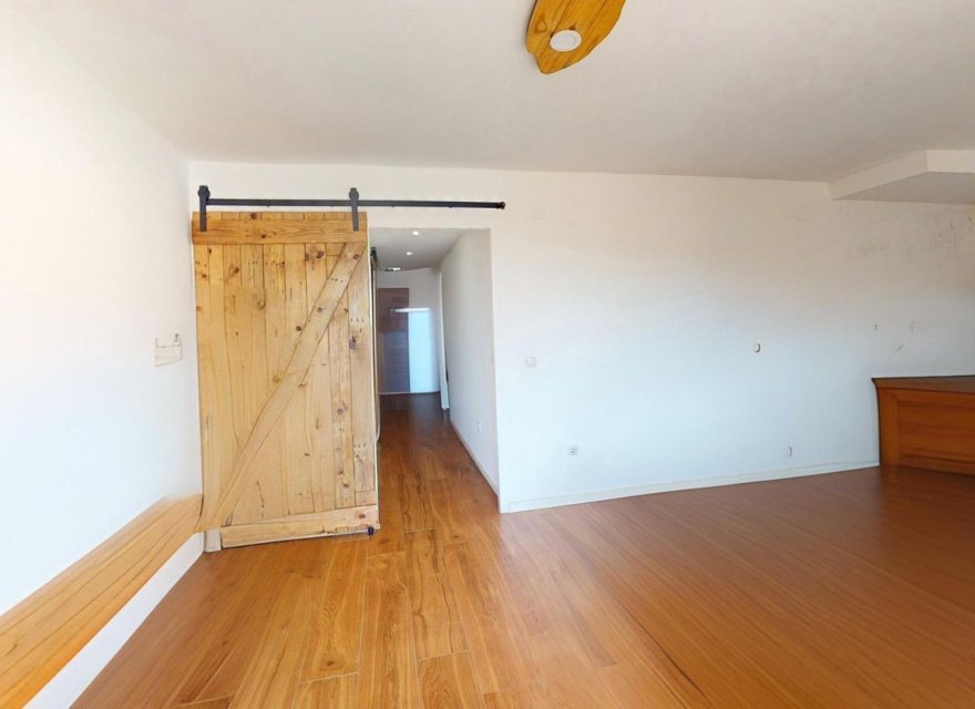 Resale - Apartment - Alicante