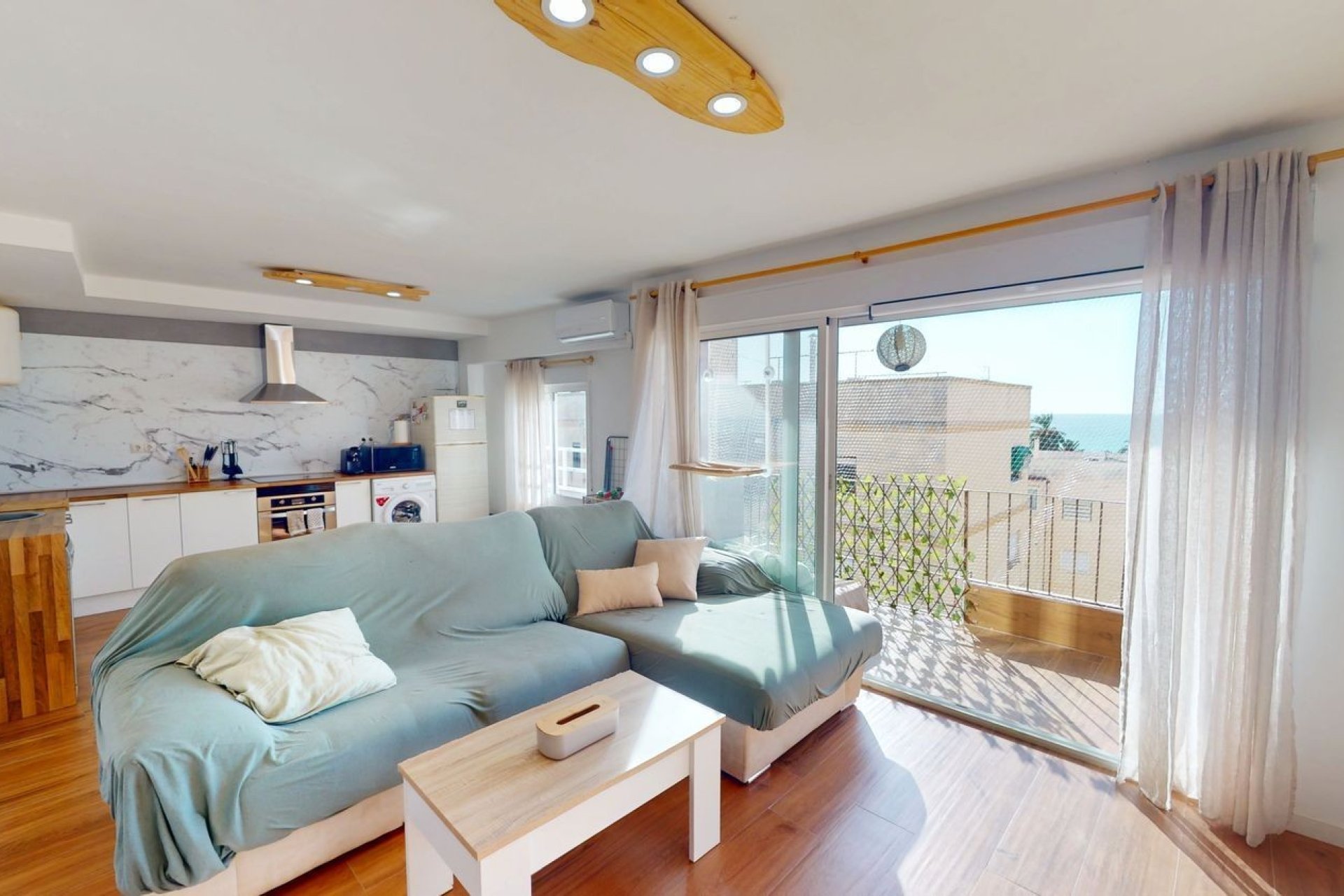 Resale - Apartment - Alicante
