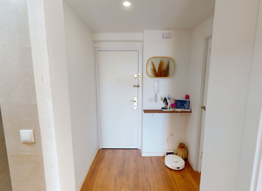 Resale - Apartment - Alicante