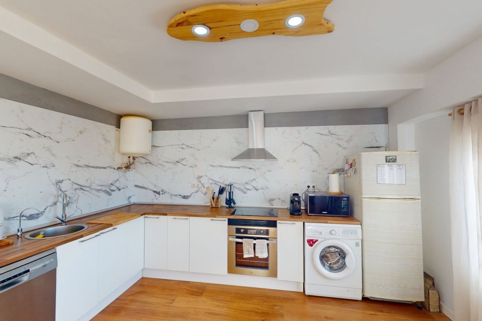 Resale - Apartment - Alicante