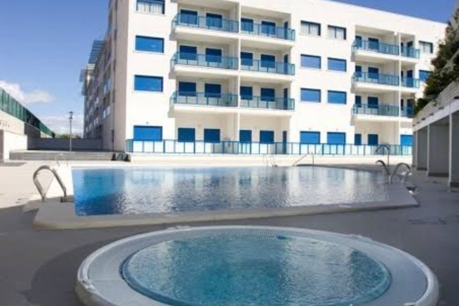 Resale - Apartment - Alicante