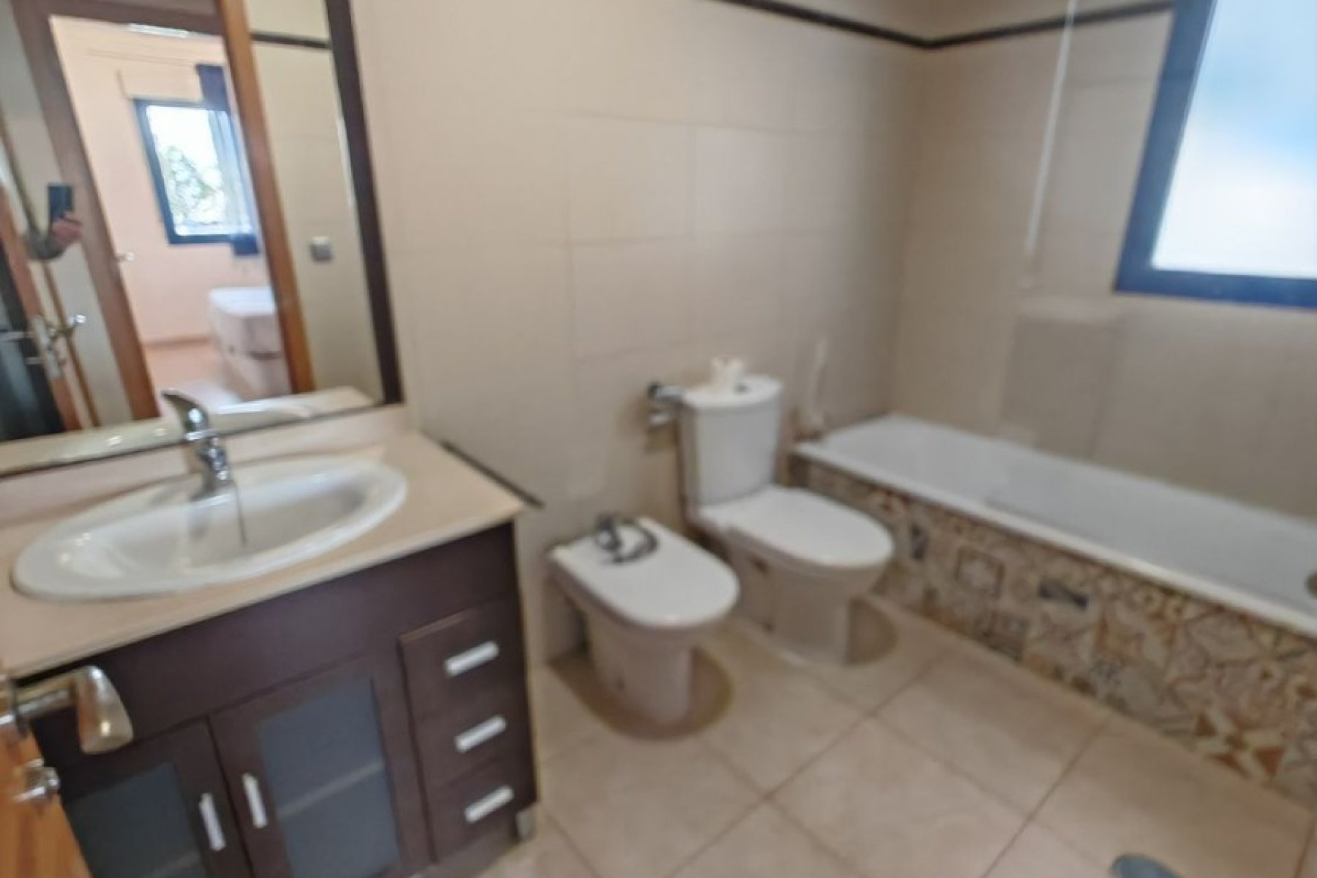 Resale - Apartment - Alicante