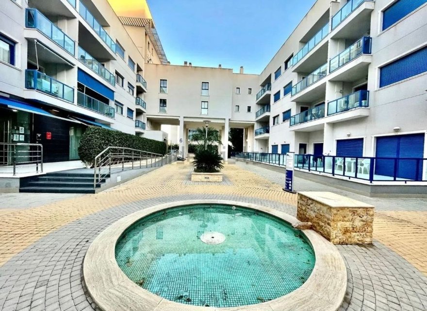 Resale - Apartment - Alicante