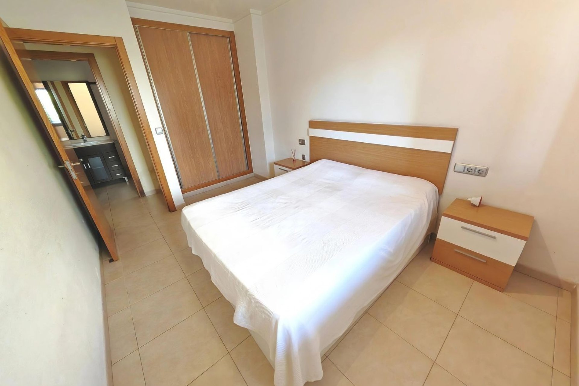 Resale - Apartment - Alicante
