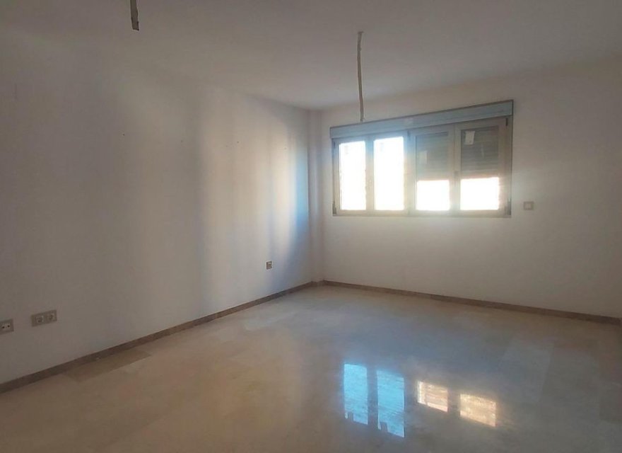Resale - Apartment - Alicante