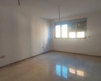 Resale - Apartment - Alicante
