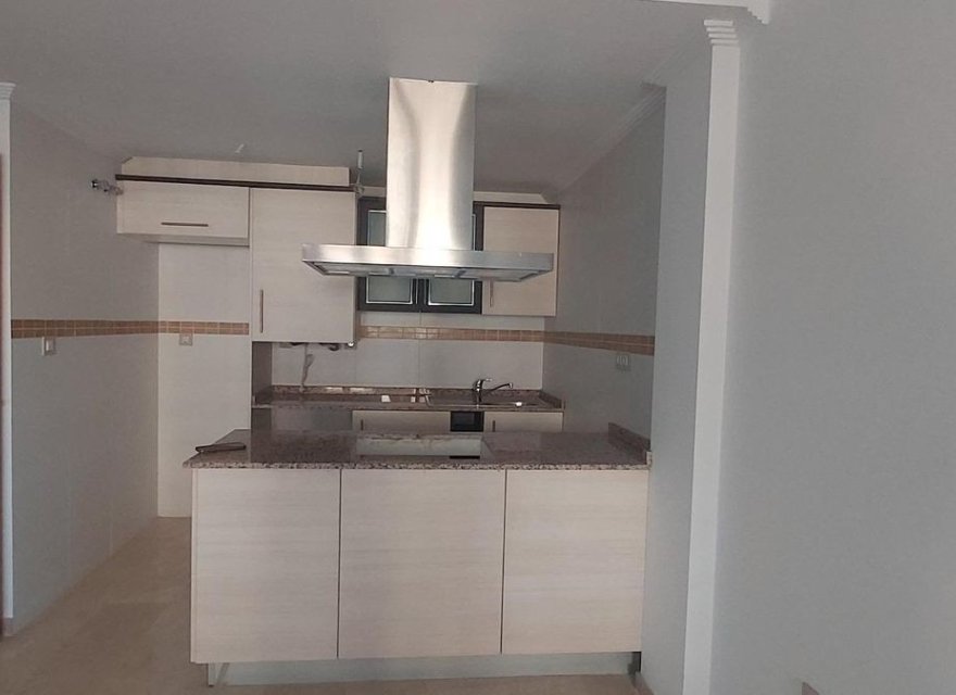 Resale - Apartment - Alicante