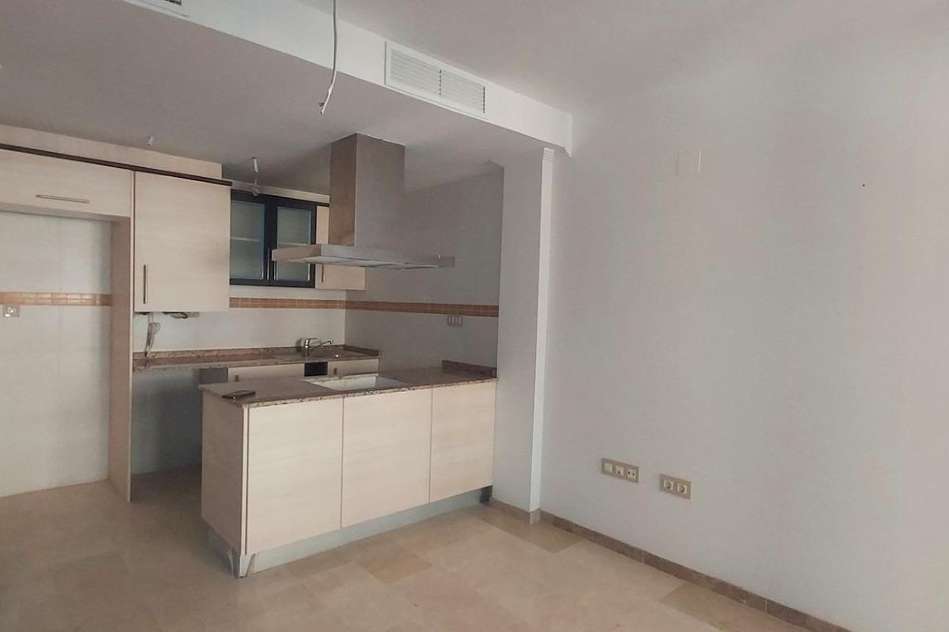 Resale - Apartment - Alicante