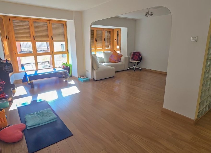 Resale - Apartment - Alicante