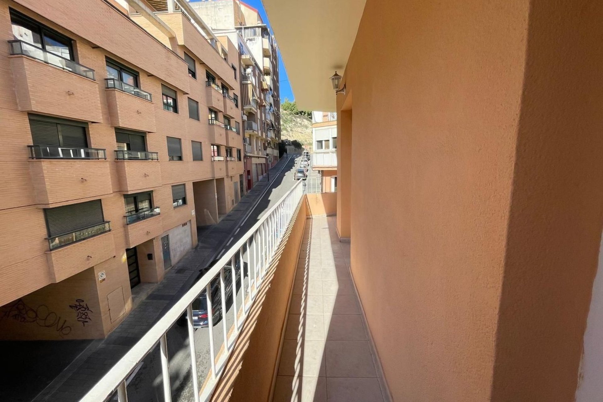 Resale - Apartment - Alicante