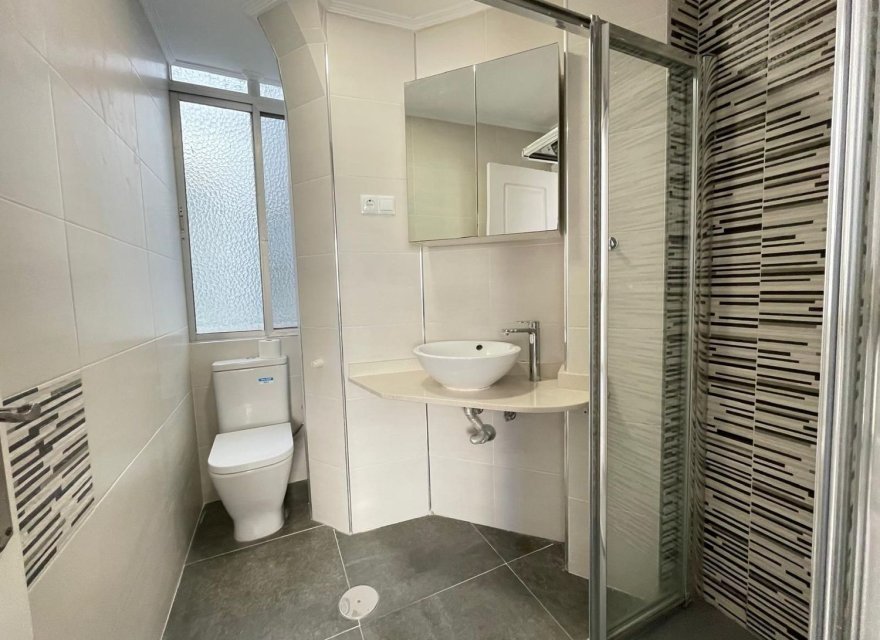 Resale - Apartment - Alicante