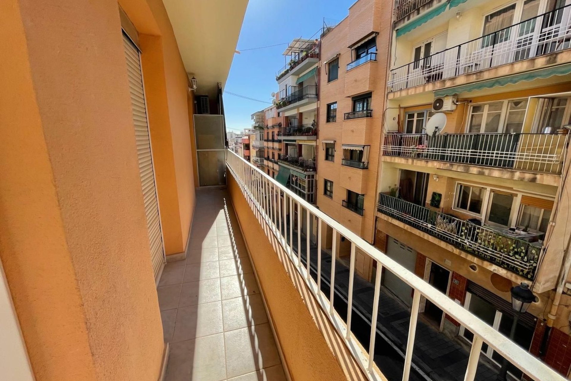 Resale - Apartment - Alicante