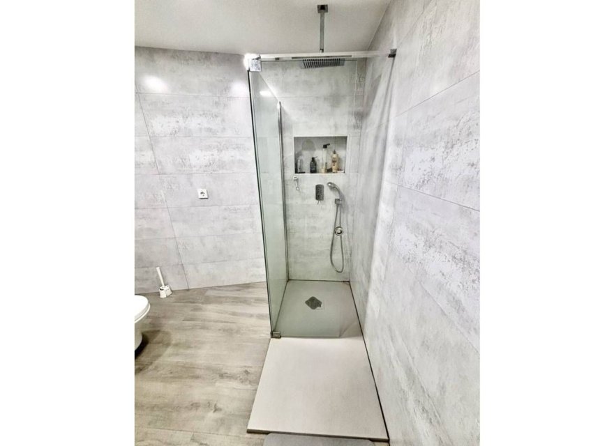 Resale - Apartment - Alicante