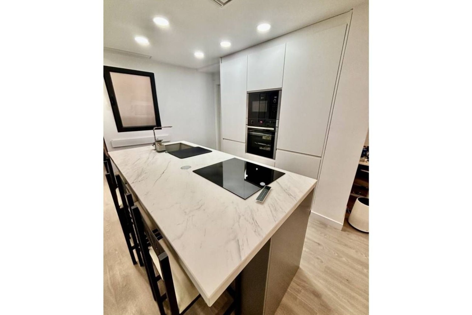 Resale - Apartment - Alicante