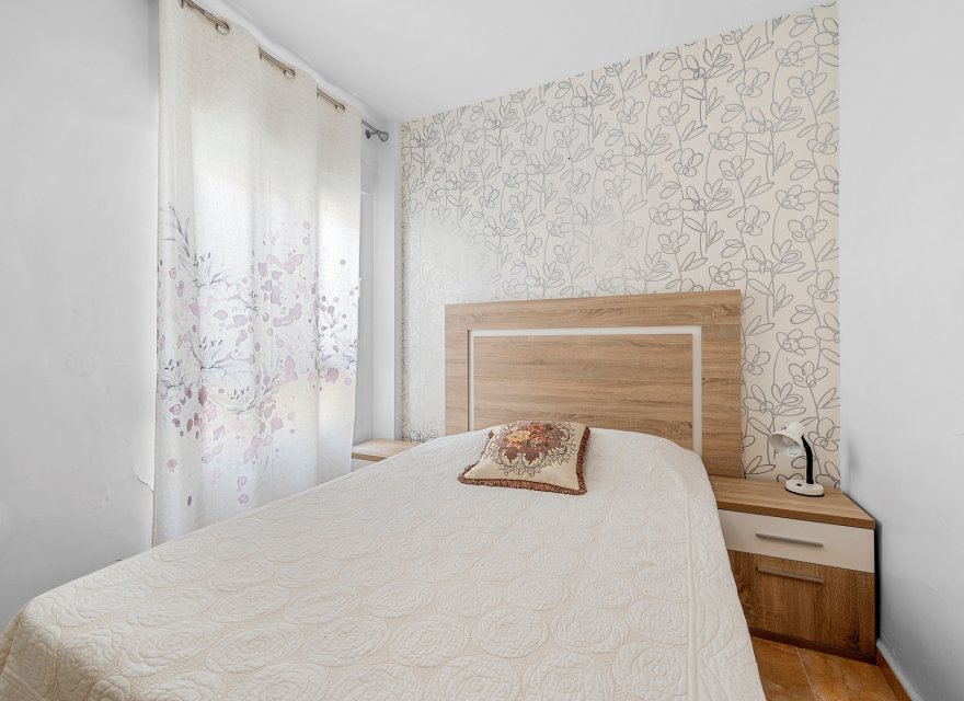 Resale - Apartment - Almoradí