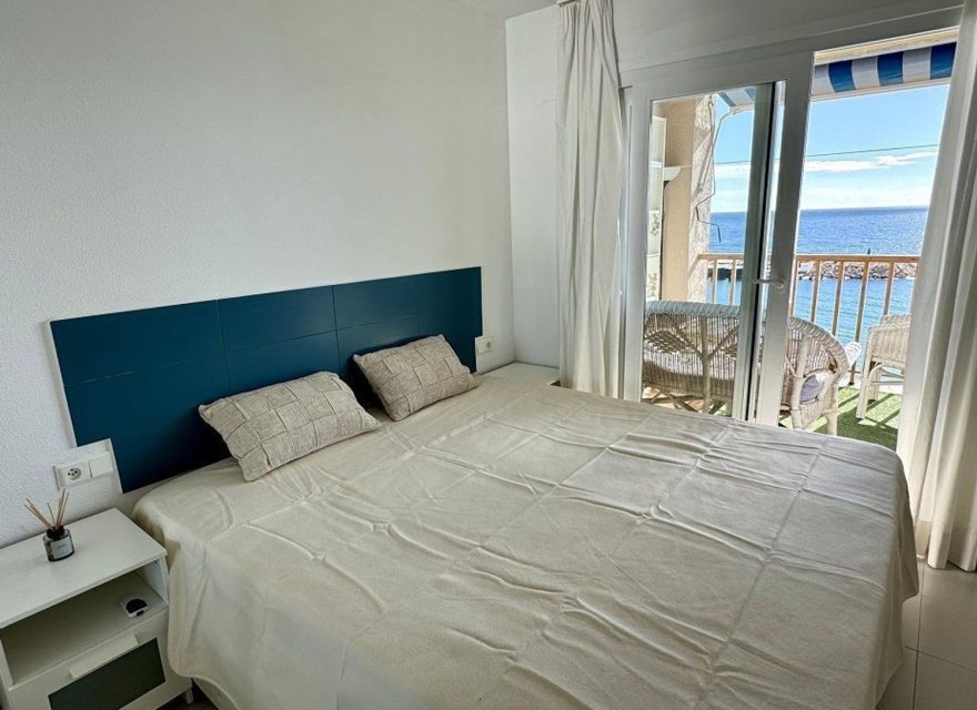 Resale - Apartment - Altea