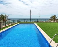 Resale - Apartment - Badalona