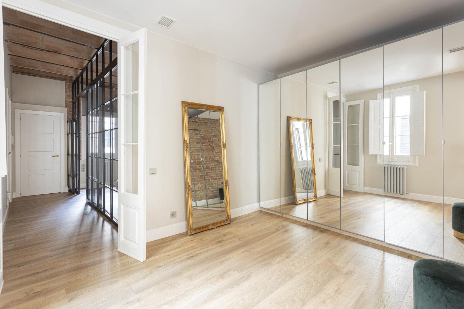 Resale - Apartment - Barcelona old town