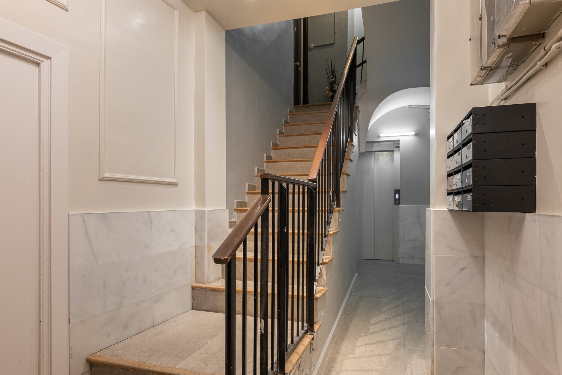 Resale - Apartment - Barcelona old town