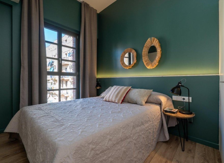 Resale - Apartment - Barcelona old town