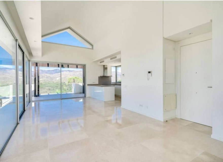 Resale - Apartment - Benahavís - Costa del Sol