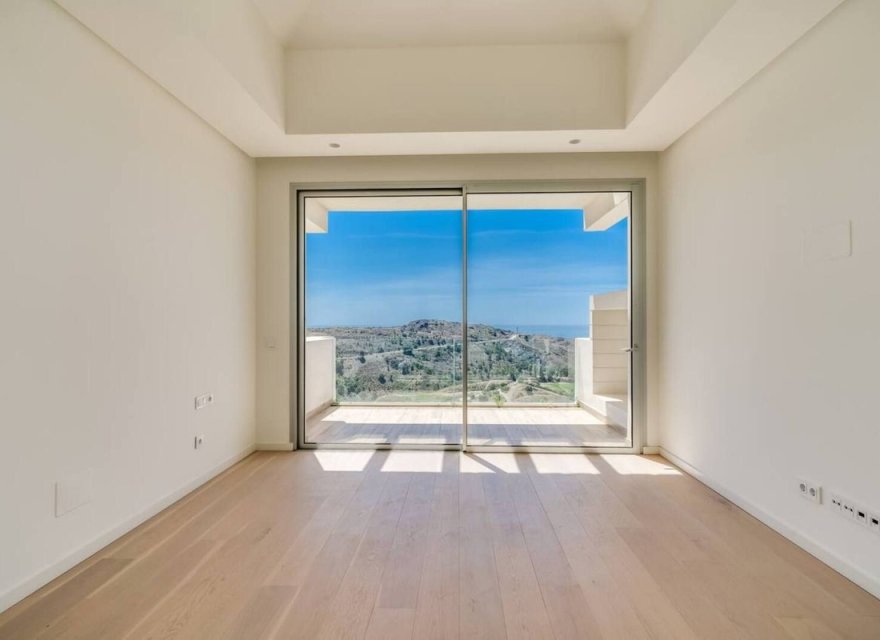 Resale - Apartment - Benahavís - Costa del Sol