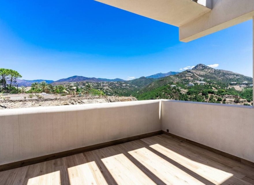 Resale - Apartment - Benahavís - Costa del Sol