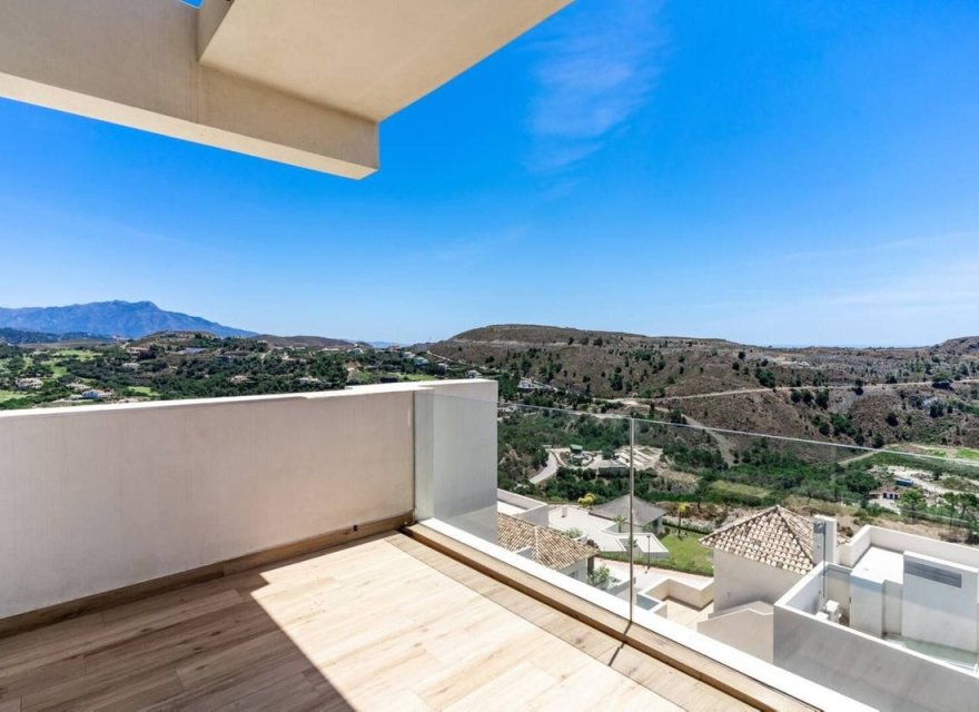 Resale - Apartment - Benahavís - Costa del Sol
