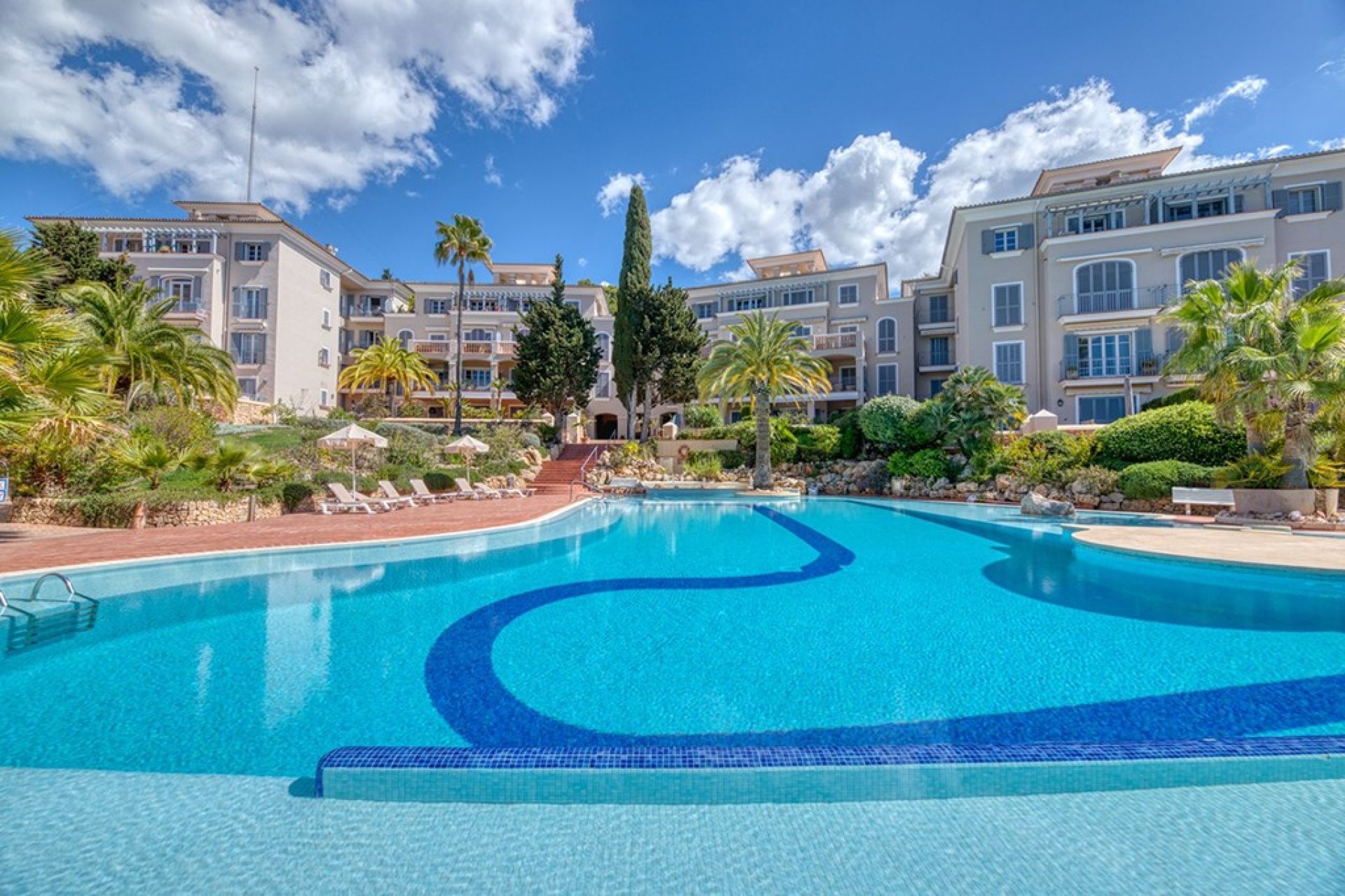 Resale - Apartment - Bendinat