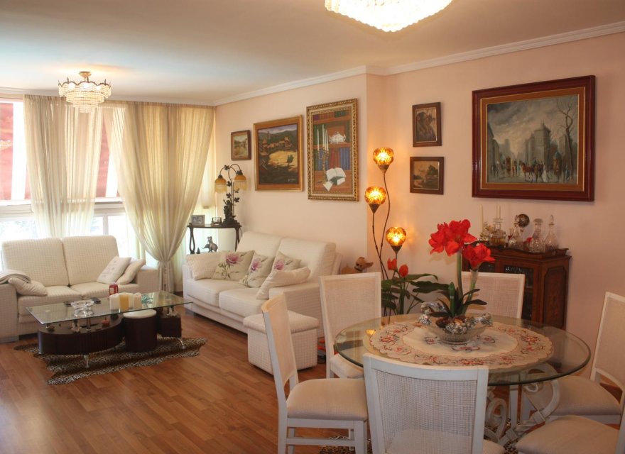 Resale - Apartment - Benidorm - Costa Blanca