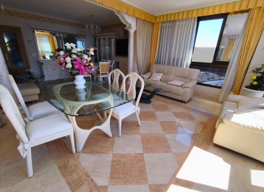 Resale - Apartment - Benidorm - Costa Blanca