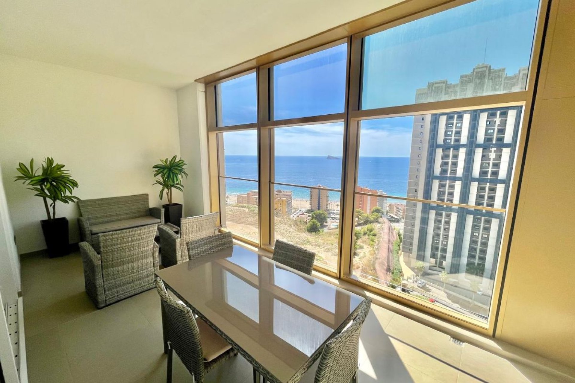 Resale - Apartment - Benidorm - Costa Blanca