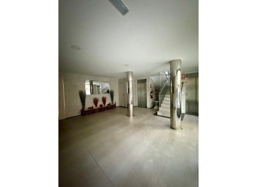 Resale - Apartment - Benidorm - Costa Blanca