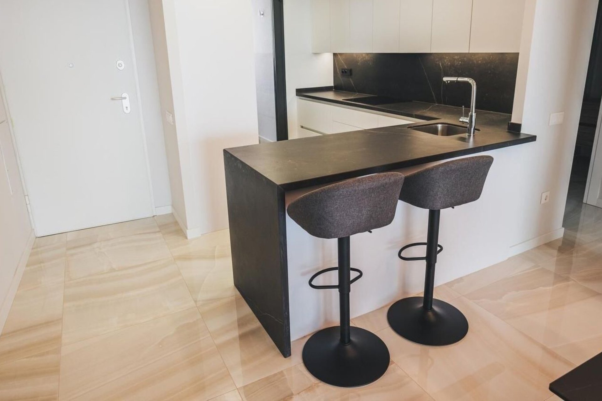 Resale - Apartment - Benidorm - Playa de Poniente