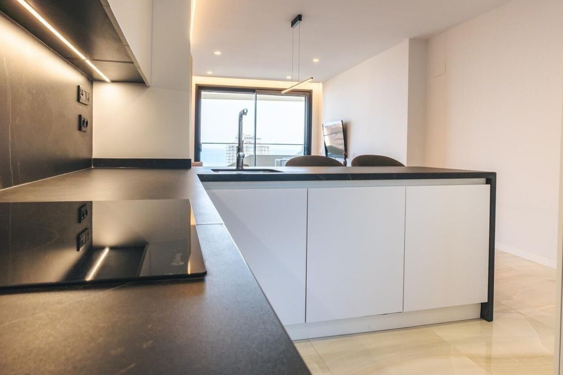 Resale - Apartment - Benidorm - Playa de Poniente