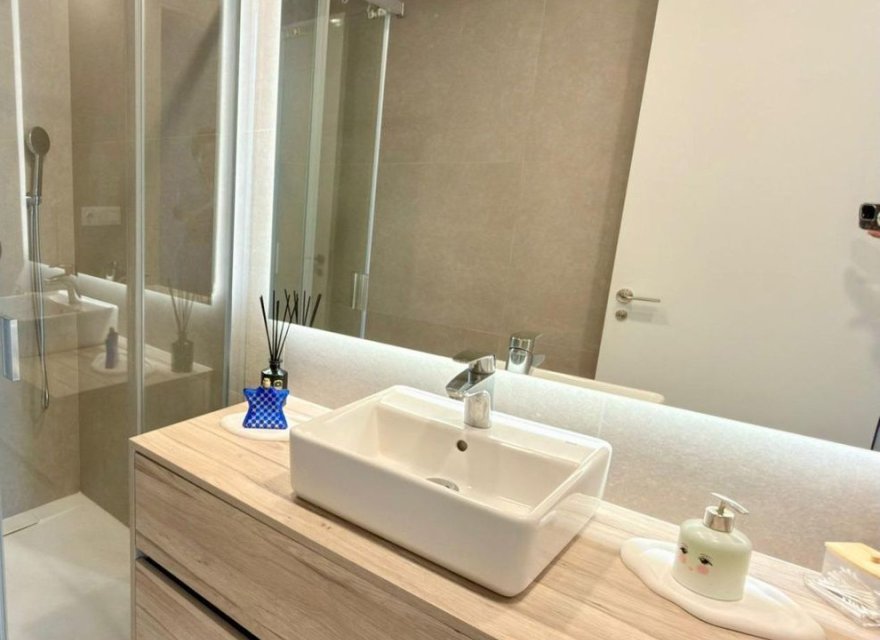 Resale - Apartment - Benidorm - Playa de Poniente