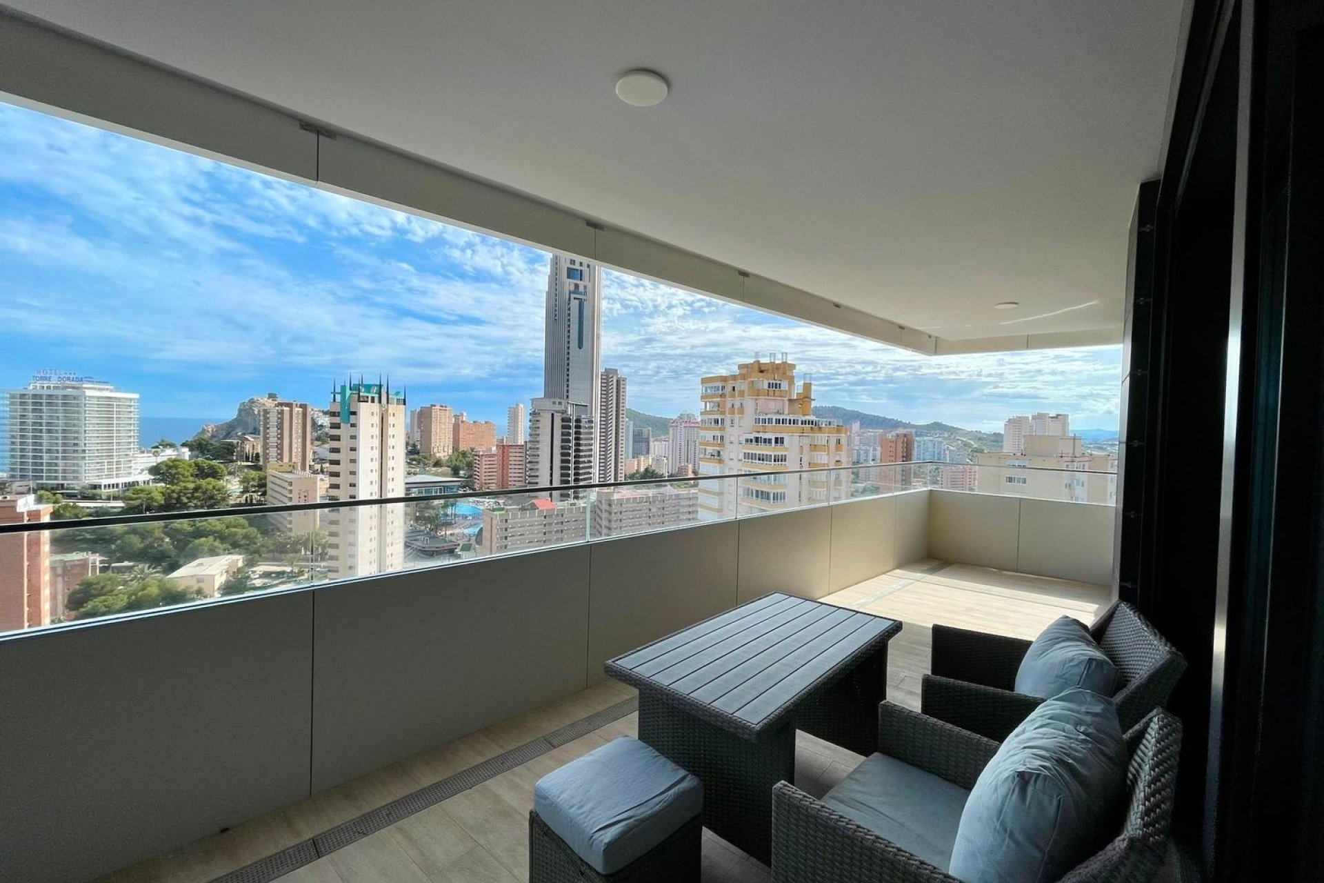 Resale - Apartment - Benidorm - Playa de Poniente
